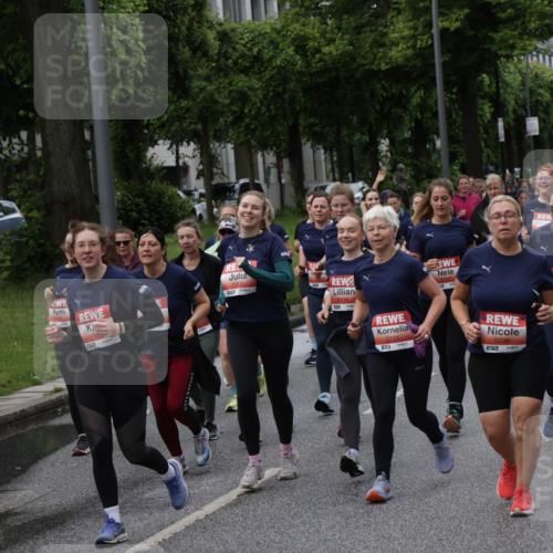 14.06.2026 - REWE Women's Run Jannik Wohlers http://msf.ph/oto/9814644 14.06.2026 10:41:36 Laufen 5119, 7, 5116, 5221, 57, 5236 meine-sportfotos.de