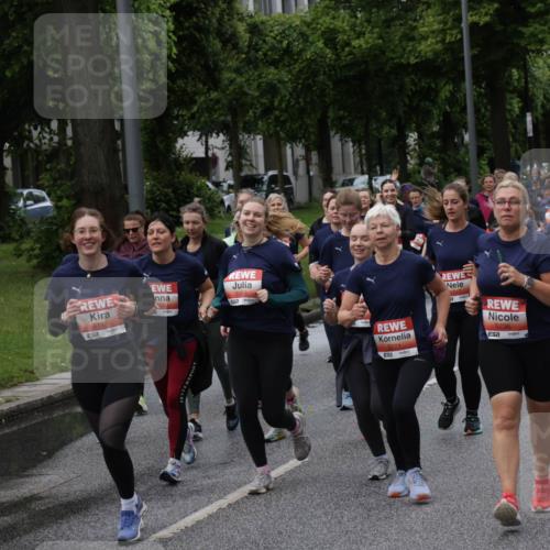 14.06.2026 - REWE Women's Run Jannik Wohlers http://msf.ph/oto/9814648 14.06.2026 10:41:36 Laufen 5118, 511, 657, 5797, 5236, 5203, 51 meine-sportfotos.de