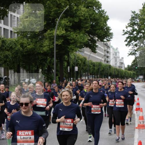 14.06.2026 - REWE Women's Run Jannik Wohlers http://msf.ph/oto/9814657 14.06.2026 10:41:38 Laufen 5206, 5203, 5232 meine-sportfotos.de