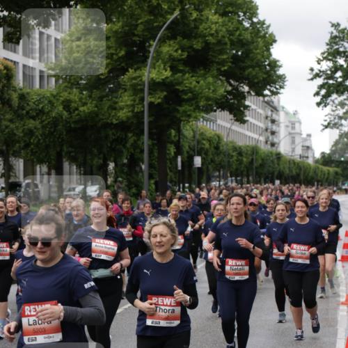 14.06.2026 - REWE Women's Run Jannik Wohlers http://msf.ph/oto/9814661 14.06.2026 10:41:39 Laufen 5206, 5203, 5232 meine-sportfotos.de