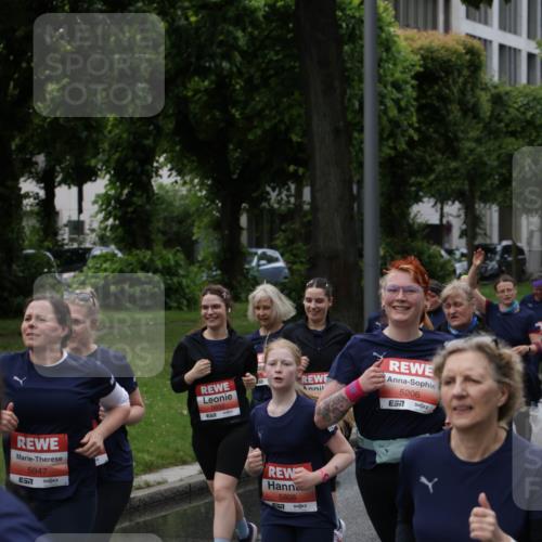 14.06.2026 - REWE Women's Run Jannik Wohlers http://msf.ph/oto/9814667 14.06.2026 10:41:40 Laufen 5947, 5808, 5206, 7, 5232, 657 meine-sportfotos.de