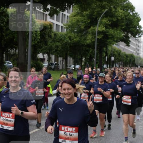14.06.2026 - REWE Women's Run Jannik Wohlers http://msf.ph/oto/9814673 14.06.2026 10:41:43 Laufen 5639, 65, 5491 meine-sportfotos.de