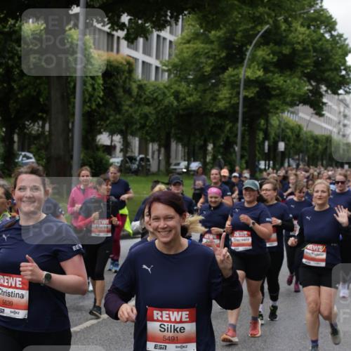 14.06.2026 - REWE Women's Run Jannik Wohlers http://msf.ph/oto/9814674 14.06.2026 10:41:43 Laufen 5639, 5491 meine-sportfotos.de