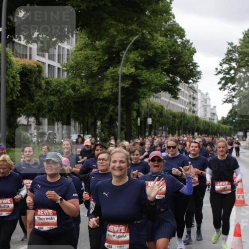 14.06.2026 - REWE Women's Run Jannik Wohlers http://msf.ph/oto/9814686 14.06.2026 10:41:44 Laufen 5959, 5903, 7, 5805 meine-sportfotos.de