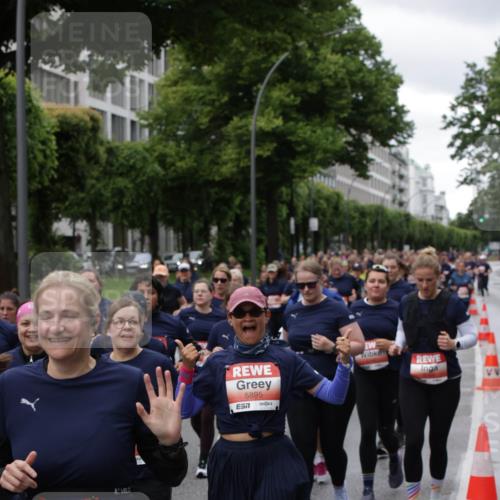 14.06.2026 - REWE Women's Run Jannik Wohlers http://msf.ph/oto/9814692 14.06.2026 10:41:45 Laufen 5805, 5895, 57 meine-sportfotos.de