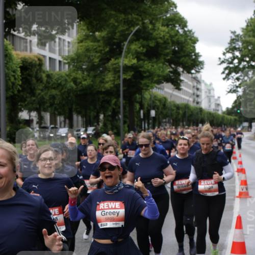 14.06.2026 - REWE Women's Run Jannik Wohlers http://msf.ph/oto/9814695 14.06.2026 10:41:45 Laufen 5, 5895 meine-sportfotos.de