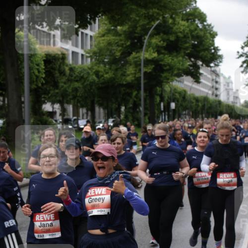 14.06.2026 - REWE Women's Run Jannik Wohlers http://msf.ph/oto/9814700 14.06.2026 10:41:46 Laufen 5288, 6577, 5895 meine-sportfotos.de