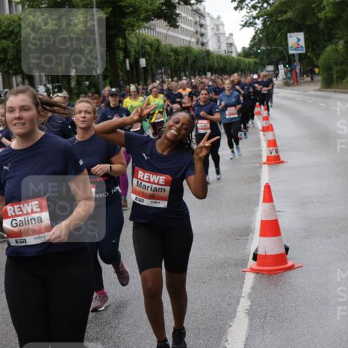 14.06.2026 - REWE Women's Run Jannik Wohlers http://msf.ph/oto/9814724 14.06.2026 10:41:49 Laufen 5606, 6517, 5149, 7 meine-sportfotos.de