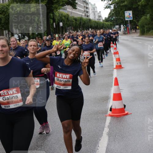 14.06.2026 - REWE Women's Run Jannik Wohlers http://msf.ph/oto/9814726 14.06.2026 10:41:49 Laufen 5606, 5149 meine-sportfotos.de