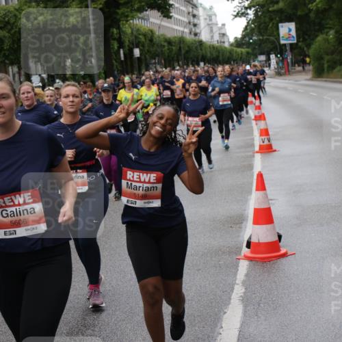 14.06.2026 - REWE Women's Run Jannik Wohlers http://msf.ph/oto/9814727 14.06.2026 10:41:49 Laufen 5606, 5149, 51 meine-sportfotos.de