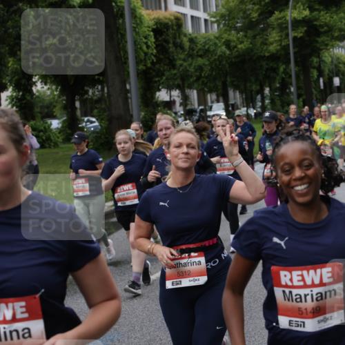 14.06.2026 - REWE Women's Run Jannik Wohlers http://msf.ph/oto/9814731 14.06.2026 10:41:50 Laufen 7, 5312, 5149, 657 meine-sportfotos.de