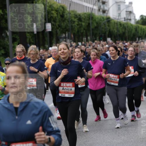14.06.2026 - REWE Women's Run Jannik Wohlers http://msf.ph/oto/9814740 14.06.2026 10:41:55 Laufen 200, 5074, 5799, 5735 meine-sportfotos.de