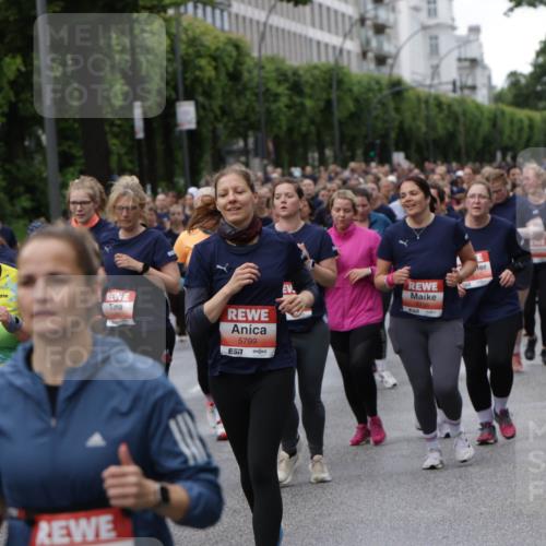 14.06.2026 - REWE Women's Run Jannik Wohlers http://msf.ph/oto/9814741 14.06.2026 10:41:55 Laufen 1611, 5799, 57 meine-sportfotos.de