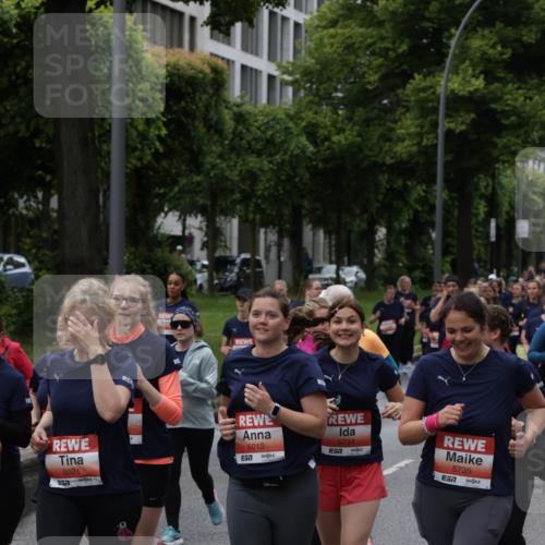 14.06.2026 - REWE Women's Run Jannik Wohlers http://msf.ph/oto/9814764 14.06.2026 10:41:59 Laufen 5071, 6012, 57, 5734, 7, 5735, 7 meine-sportfotos.de