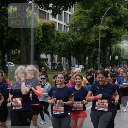 14.06.2026 - REWE Women's Run Jannik Wohlers http://msf.ph/oto/9814766 14.06.2026 10:42:00 Laufen 5071, 6012, 5734, 5735, 7 meine-sportfotos.de