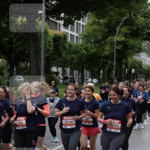 14.06.2026 - REWE Women's Run Jannik Wohlers http://msf.ph/oto/9814768 14.06.2026 10:42:00 Laufen 5071, 6012, 7, 5735, 7 meine-sportfotos.de