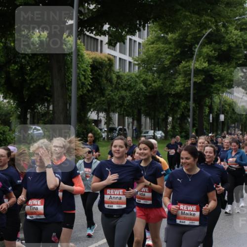 14.06.2026 - REWE Women's Run Jannik Wohlers http://msf.ph/oto/9814769 14.06.2026 10:42:00 Laufen 5071, 157, 6012, 57, 5735, 57 meine-sportfotos.de