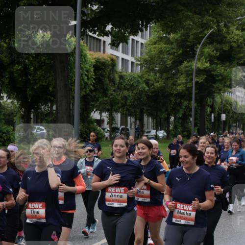 14.06.2026 - REWE Women's Run Jannik Wohlers http://msf.ph/oto/9814770 14.06.2026 10:42:00 Laufen 5071, 650, 6012, 57, 5734, 5735, 657 meine-sportfotos.de
