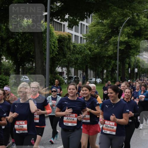 14.06.2026 - REWE Women's Run Jannik Wohlers http://msf.ph/oto/9814771 14.06.2026 10:42:00 Laufen 5071, 6012, 57, 5735, 7 meine-sportfotos.de
