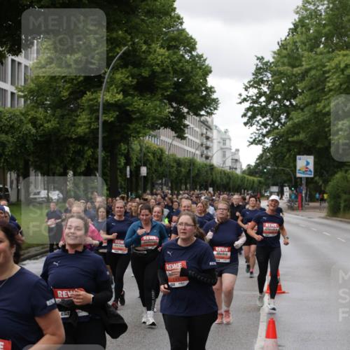 14.06.2026 - REWE Women's Run Jannik Wohlers http://msf.ph/oto/9814774 14.06.2026 10:42:01 Laufen 5781 meine-sportfotos.de