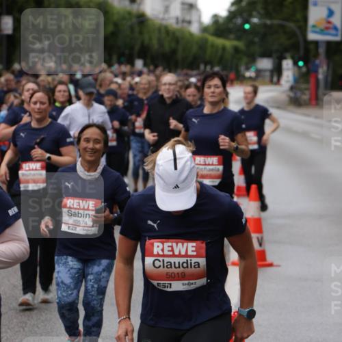 14.06.2026 - REWE Women's Run Jannik Wohlers http://msf.ph/oto/9814783 14.06.2026 10:42:04 Laufen 10574, 5019 meine-sportfotos.de