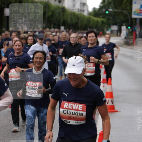 14.06.2026 - REWE Women's Run Jannik Wohlers http://msf.ph/oto/9814785 14.06.2026 10:42:04 Laufen 10574, 5019 meine-sportfotos.de