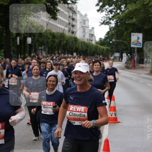 14.06.2026 - REWE Women's Run Jannik Wohlers http://msf.ph/oto/9814788 14.06.2026 10:42:04 Laufen 10574, 7, 5019 meine-sportfotos.de