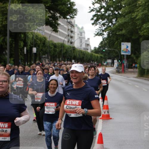 14.06.2026 - REWE Women's Run Jannik Wohlers http://msf.ph/oto/9814789 14.06.2026 10:42:04 Laufen 55, 10574, 501 meine-sportfotos.de