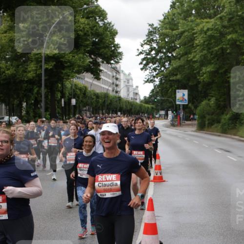 14.06.2026 - REWE Women's Run Jannik Wohlers http://msf.ph/oto/9814797 14.06.2026 10:42:05 Laufen 5019, 57 meine-sportfotos.de