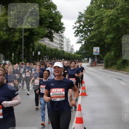 14.06.2026 - REWE Women's Run Jannik Wohlers http://msf.ph/oto/9814798 14.06.2026 10:42:05 Laufen 5019, 7, 1 meine-sportfotos.de