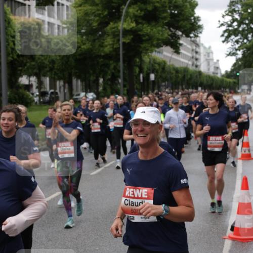 14.06.2026 - REWE Women's Run Jannik Wohlers http://msf.ph/oto/9814799 14.06.2026 10:42:06 Laufen 501 meine-sportfotos.de