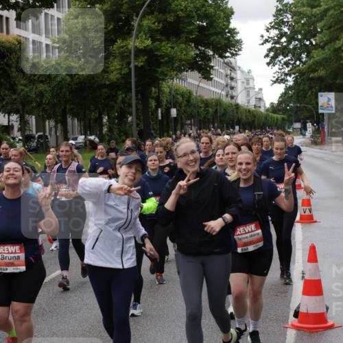 14.06.2026 - REWE Women's Run Jannik Wohlers http://msf.ph/oto/9814811 14.06.2026 10:42:10 Laufen 5256, 5681, 651 meine-sportfotos.de