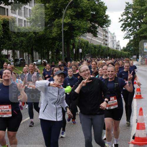 14.06.2026 - REWE Women's Run Jannik Wohlers http://msf.ph/oto/9814812 14.06.2026 10:42:10 Laufen 5256, 5681, 651 meine-sportfotos.de
