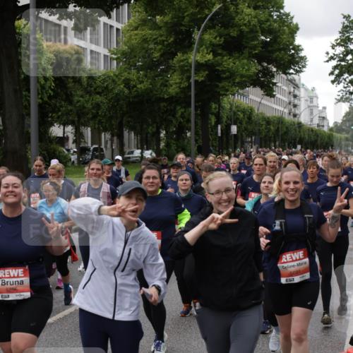 14.06.2026 - REWE Women's Run Jannik Wohlers http://msf.ph/oto/9814820 14.06.2026 10:42:11 Laufen 5256, 657, 5681, 57 meine-sportfotos.de