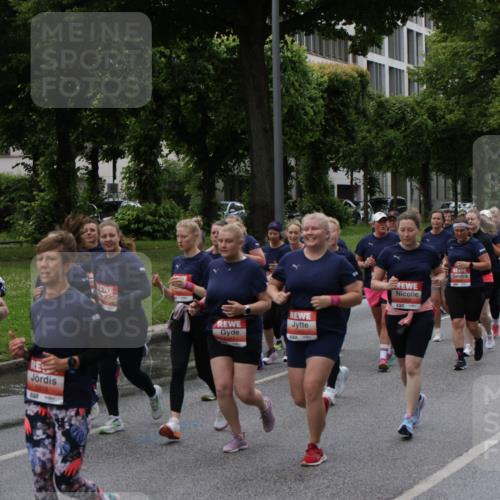 14.06.2026 - REWE Women's Run Jannik Wohlers http://msf.ph/oto/9814830 14.06.2026 10:42:16 Laufen 5016, 7, 5018 meine-sportfotos.de