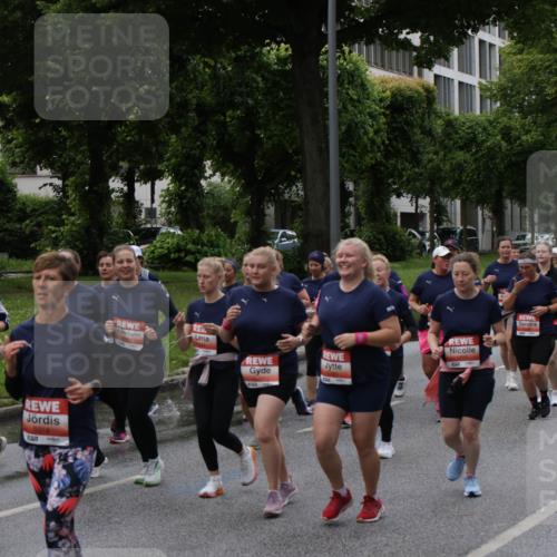 14.06.2026 - REWE Women's Run Jannik Wohlers http://msf.ph/oto/9814833 14.06.2026 10:42:16 Laufen 5016, 6018, 511 meine-sportfotos.de