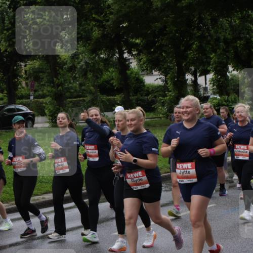 14.06.2026 - REWE Women's Run Jannik Wohlers http://msf.ph/oto/9814846 14.06.2026 10:42:17 Laufen 5385 meine-sportfotos.de