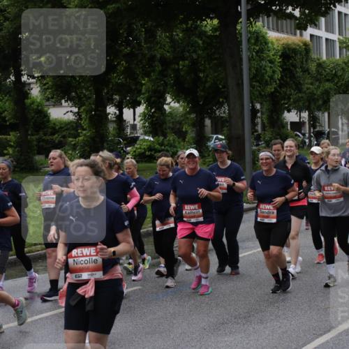 14.06.2026 - REWE Women's Run Jannik Wohlers http://msf.ph/oto/9814852 14.06.2026 10:42:18 Laufen 5856, 7 meine-sportfotos.de