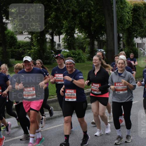 14.06.2026 - REWE Women's Run Jannik Wohlers http://msf.ph/oto/9814860 14.06.2026 10:42:19 Laufen 5197, 5347, 51, 5211, 57, 5348, 57, 57, 5129, 5128 meine-sportfotos.de
