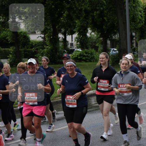 14.06.2026 - REWE Women's Run Jannik Wohlers http://msf.ph/oto/9814864 14.06.2026 10:42:19 Laufen 5197, 5347, 651, 5348, 5190, 57, 5129, 5128 meine-sportfotos.de