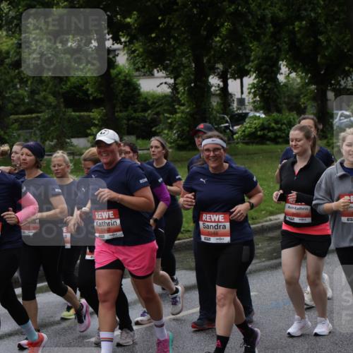 14.06.2026 - REWE Women's Run Jannik Wohlers http://msf.ph/oto/9814868 14.06.2026 10:42:20 Laufen 5197, 5347, 5348, 5190, 5129, 5128 meine-sportfotos.de