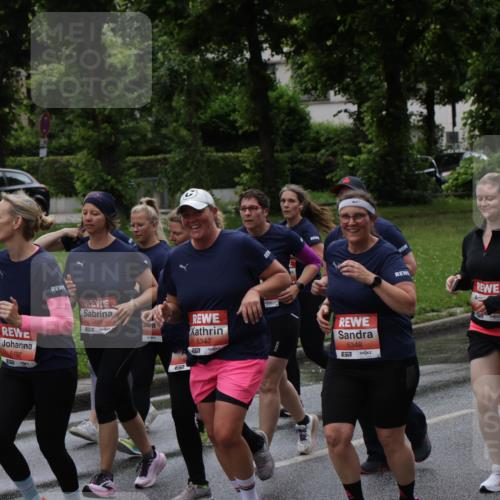 14.06.2026 - REWE Women's Run Jannik Wohlers http://msf.ph/oto/9814873 14.06.2026 10:42:20 Laufen 5926, 5197, 5722, 51, 5347, 5348, 7, 5129 meine-sportfotos.de