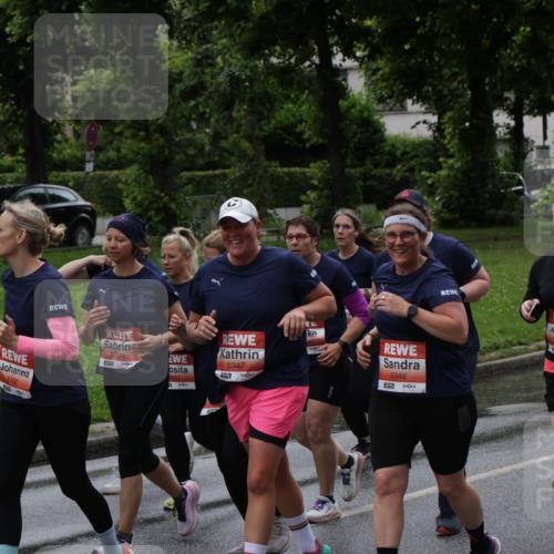 14.06.2026 - REWE Women's Run Jannik Wohlers http://msf.ph/oto/9814875 14.06.2026 10:42:20 Laufen 5926, 5197, 5722, 5347, 5348, 51, 5190, 157, 5129 meine-sportfotos.de
