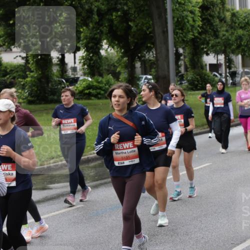 14.06.2026 - REWE Women's Run Jannik Wohlers http://msf.ph/oto/9814878 14.06.2026 10:42:21 Laufen 5128, 5131, 57, 7 meine-sportfotos.de