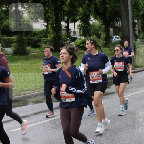 14.06.2026 - REWE Women's Run Jannik Wohlers http://msf.ph/oto/9814888 14.06.2026 10:42:22 Laufen 5931, 5459, 5131, 5900, 57, 5483 meine-sportfotos.de