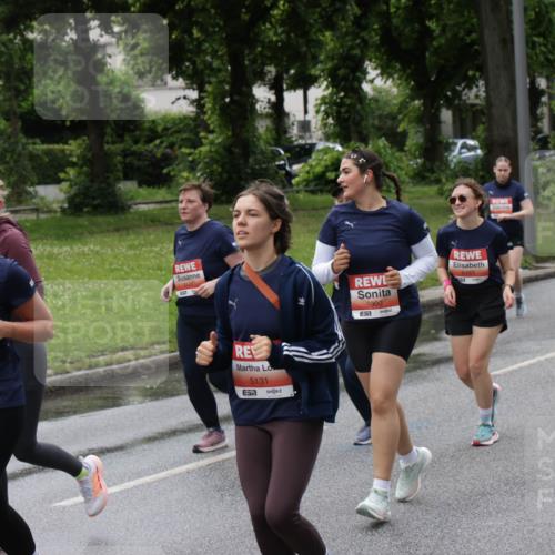 14.06.2026 - REWE Women's Run Jannik Wohlers http://msf.ph/oto/9814889 14.06.2026 10:42:22 Laufen 5931, 5459, 5145, 5131, 5900, 57 meine-sportfotos.de