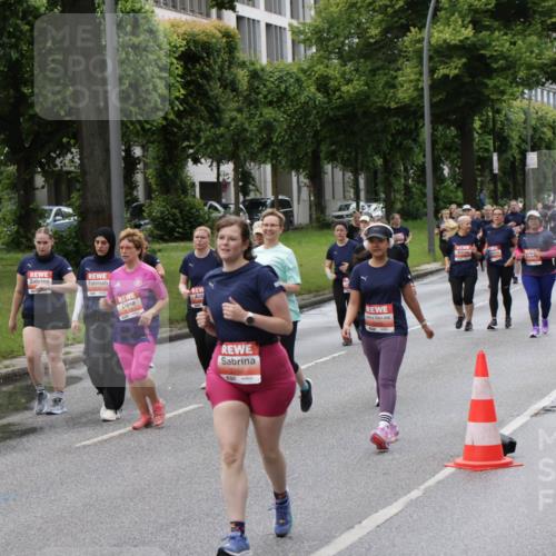 14.06.2026 - REWE Women's Run Jannik Wohlers http://msf.ph/oto/9814895 14.06.2026 10:42:24 Laufen 5100 meine-sportfotos.de