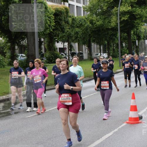 14.06.2026 - REWE Women's Run Jannik Wohlers http://msf.ph/oto/9814897 14.06.2026 10:42:24 Laufen 5100 meine-sportfotos.de
