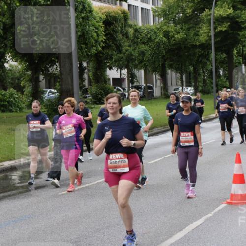 14.06.2026 - REWE Women's Run Jannik Wohlers http://msf.ph/oto/9814900 14.06.2026 10:42:24 Laufen 5100 meine-sportfotos.de