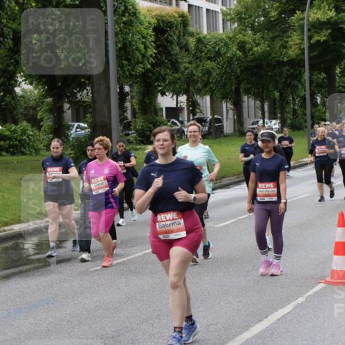 14.06.2026 - REWE Women's Run Jannik Wohlers http://msf.ph/oto/9814901 14.06.2026 10:42:24 Laufen 5100 meine-sportfotos.de